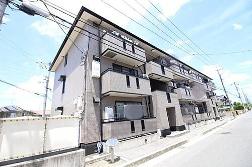 岡山県岡山市北区平野 3階建