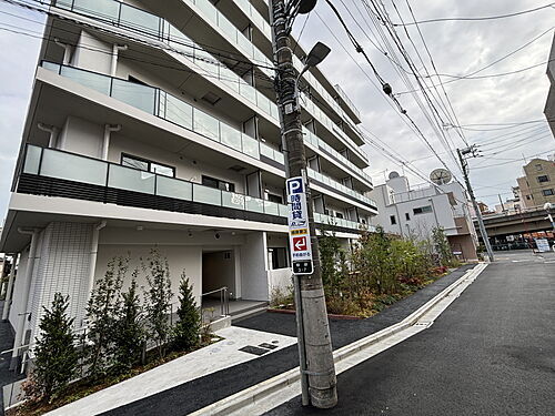 東京都台東区根岸３丁目 7階建