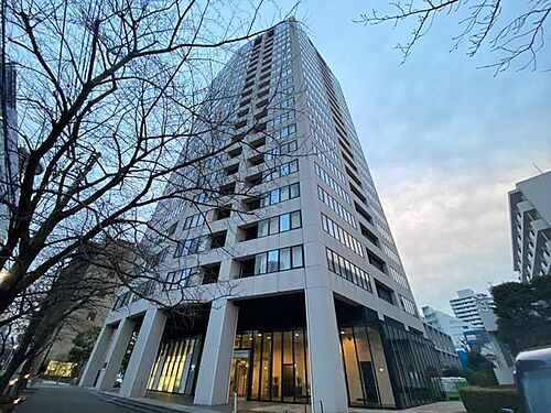 東京都目黒区下目黒２丁目 地上22階地下2階建 築17年5ヶ月