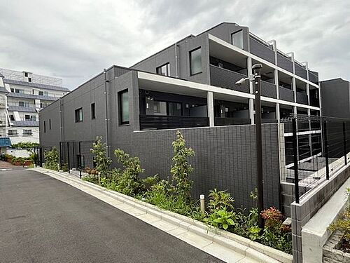 東京都文京区春日２丁目 5階建 築1年4ヶ月