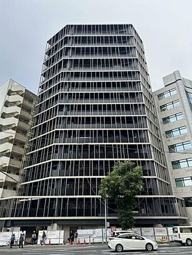 東京都新宿区新宿１丁目 15階建 築1年3ヶ月