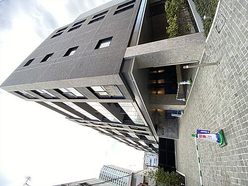 東京都新宿区四谷４丁目 地上5階地下1階建 築2年9ヶ月