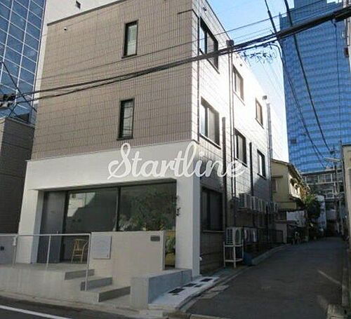 東京都新宿区四谷本塩町 3階建 築30年7ヶ月