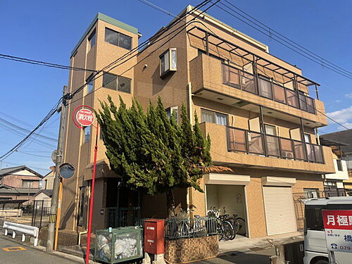 兵庫県加古川市平岡町西谷 築33年9ヶ月 3階建