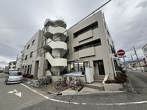 兵庫県西宮市今津山中町 3階建 築36年1ヶ月