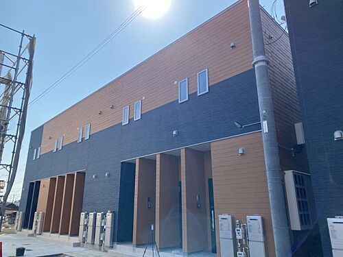 兵庫県姫路市飾磨区玉地 2階建