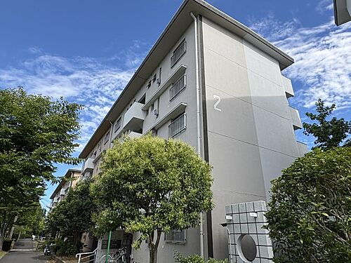 兵庫県三木市志染町西自由が丘２丁目 賃貸マンション