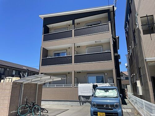 兵庫県姫路市阿保 3階建 築4年2ヶ月