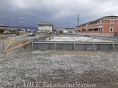 香川県観音寺市柞田町 2階建 築1年4ヶ月