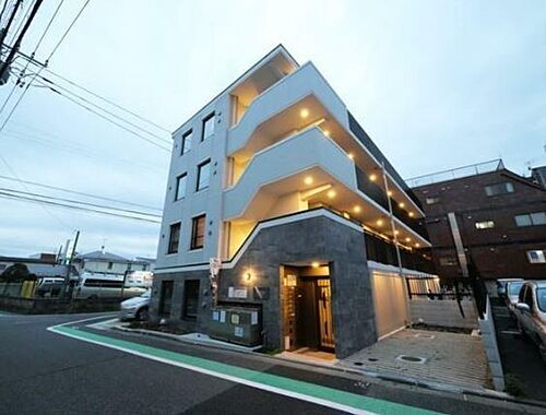 東京都世田谷区瀬田２丁目 4階建 築2年3ヶ月