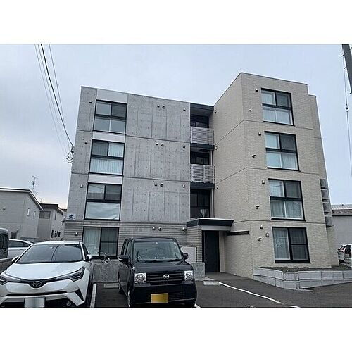 北海道札幌市豊平区中の島一条４丁目 4階建 築6年8ヶ月