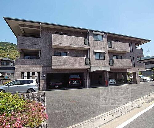 京都府京都市伏見区醍醐烏橋町 3階建 築32年4ヶ月