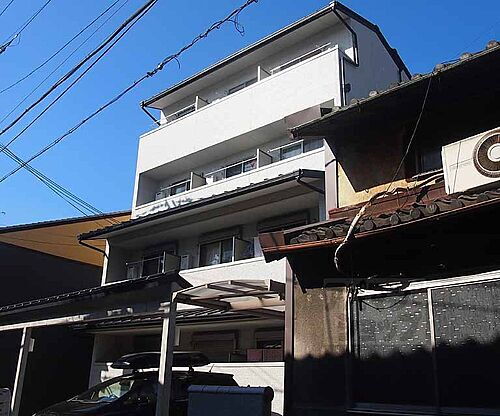 京都府京都市東山区北棟梁町 築12年9ヶ月 4階建