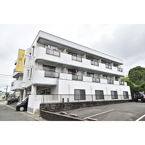 エスパシオ南町 3階建