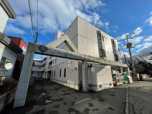 インペリアルエバー中島公園 3階建