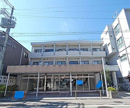 京都府京都市南区西九条比永城町 築31年8ヶ月 3階建