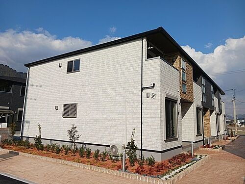 兵庫県赤穂市北野中 2階建 築1年未満