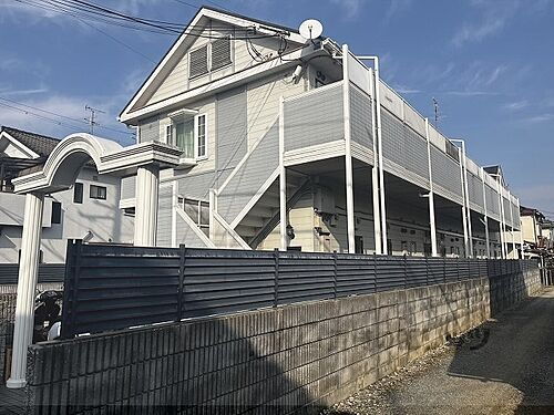 奈良県大和高田市中三倉堂２丁目 賃貸アパート