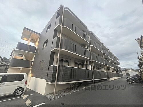 奈良県香芝市穴虫 築7年9ヶ月 3階建