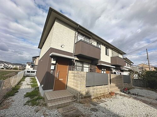 奈良県香芝市逢坂２丁目 築15年9ヶ月 2階建