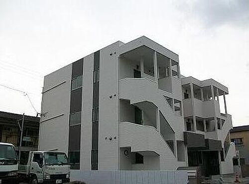 福岡県福岡市東区馬出５丁目 賃貸アパート