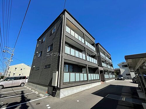 新潟県新潟市中央区女池西１丁目 賃貸アパート