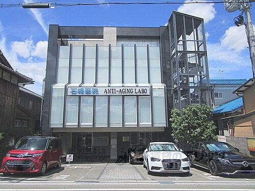 京都府亀岡市古世町１丁目 賃貸マンション