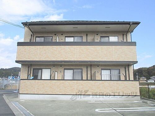 京都府南丹市園部町内林町 築19年2ヶ月 2階建