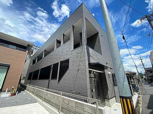 福岡県北九州市戸畑区沢見２丁目 2階建 築3年10ヶ月