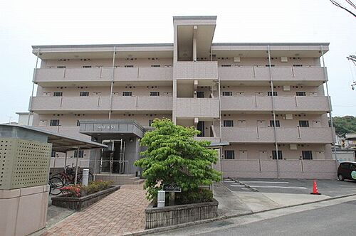 広島県広島市東区戸坂くるめ木２丁目 4階建