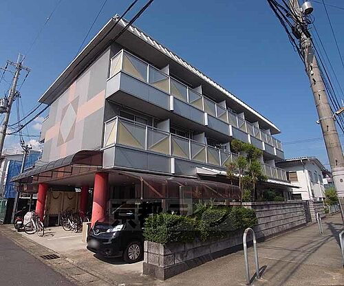 京都府京都市右京区西京極午塚町 築31年10ヶ月 3階建