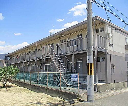 京都府京都市西京区牛ケ瀬新田泓町 築41年1ヶ月 2階建
