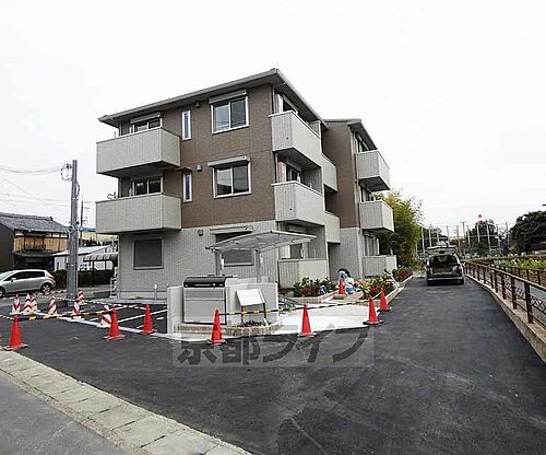 京都府京都市伏見区横大路柿ノ本町 築5年 3階建