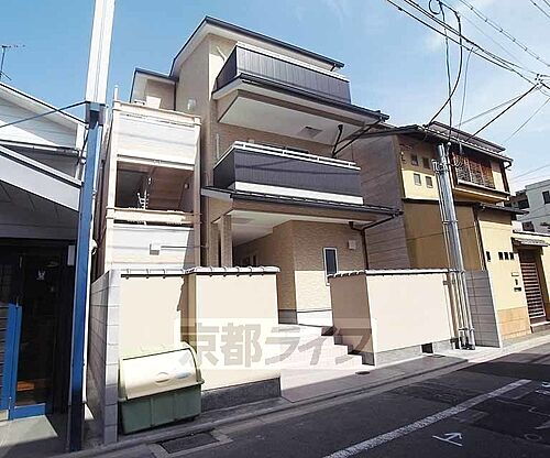 京都府京都市伏見区深草直違橋８丁目 3階建 築8年11ヶ月