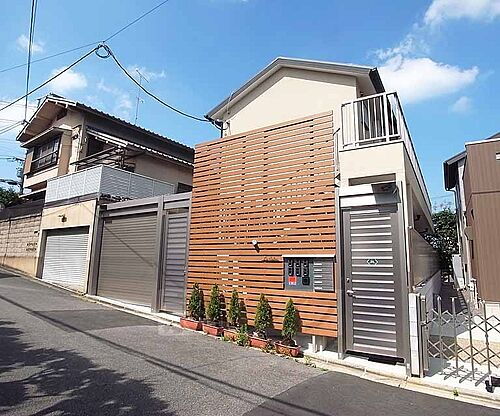 京都府京都市伏見区桃山長岡越中南町 築11年2ヶ月 2階建