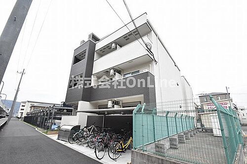 大阪府東大阪市花園西町１丁目 3階建 築3年1ヶ月