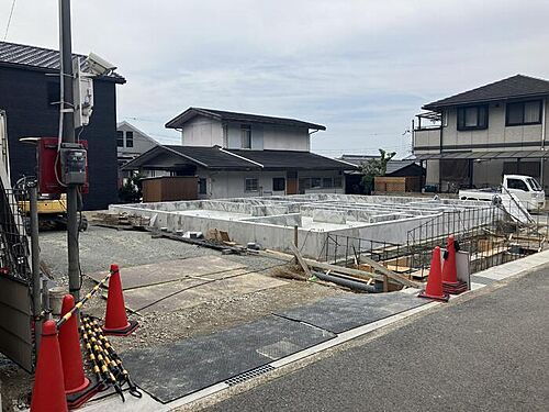 兵庫県揖保郡太子町東出 2階建