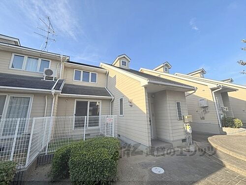 奈良県奈良市朱雀２丁目 テラスハウス