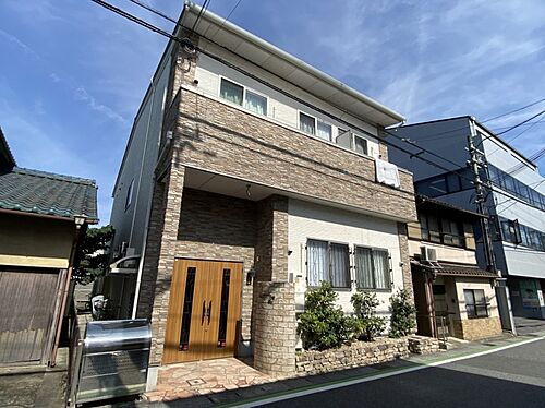 滋賀県大津市馬場３丁目 地上2階地下2階建 築10年9ヶ月