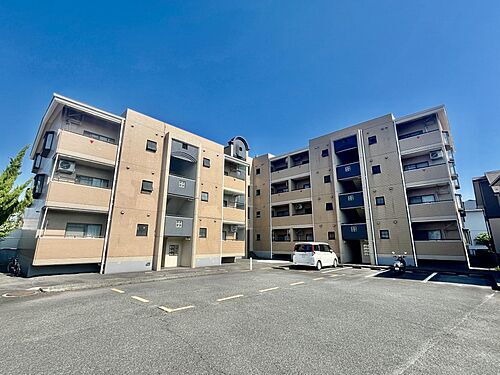 滋賀県草津市東矢倉２丁目 築31年8ヶ月 4階建