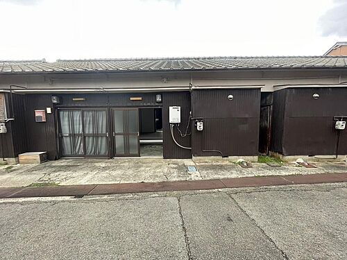 前島アパート 平屋建て