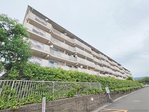 奈良県奈良市三条川西町 賃貸マンション
