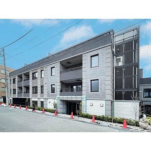 東京都新宿区市谷砂土原町１丁目 5階建 