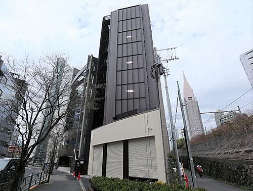 東京都渋谷区代々木１丁目 10階建