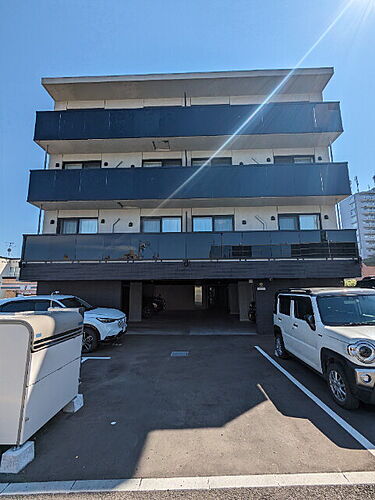 北海道札幌市豊平区月寒中央通４丁目 4階建 築1年3ヶ月