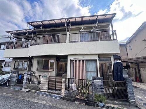 奈良県北葛城郡王寺町舟戸１丁目 テラスハウス