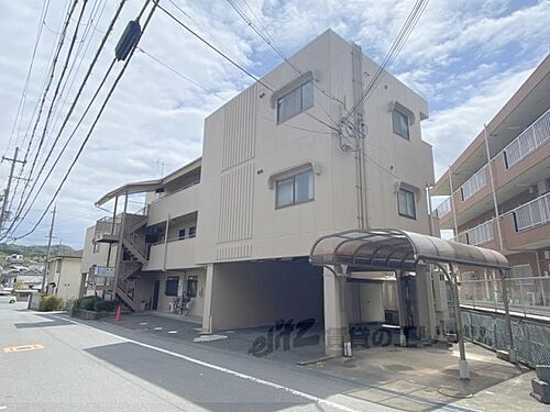奈良県生駒市壱分町 3階建 築37年6ヶ月