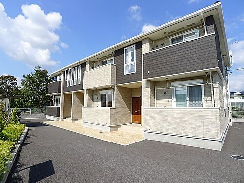 群馬県伊勢崎市八寸町 2階建 築15年3ヶ月