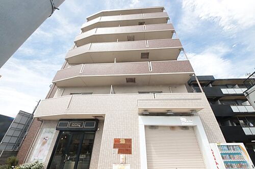 ドリームコート武庫川 6階建
