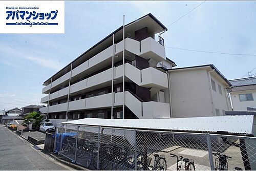 奈良県生駒郡斑鳩町興留１丁目 賃貸マンション